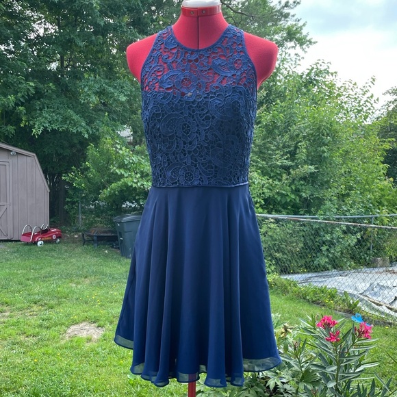 Aidan Matrix Lace & Chiffon Party Cocktail Dress Sz 4 - Picture 4 of 13